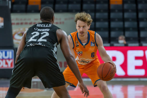 与球队长远 与球队长远