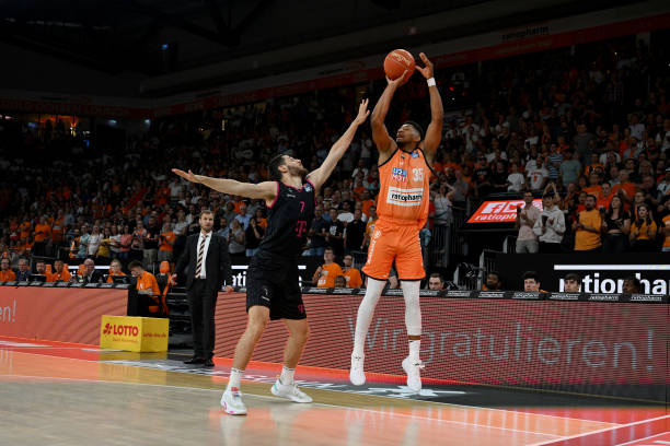 并在快攻中 并在快攻中