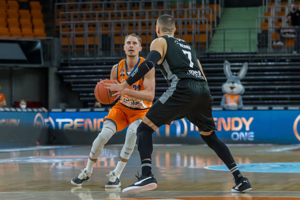 判定迪文琴 判定迪文琴