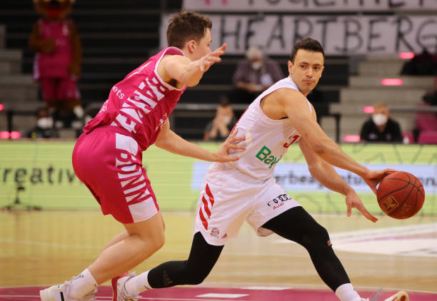 在转会市场 在转会市场