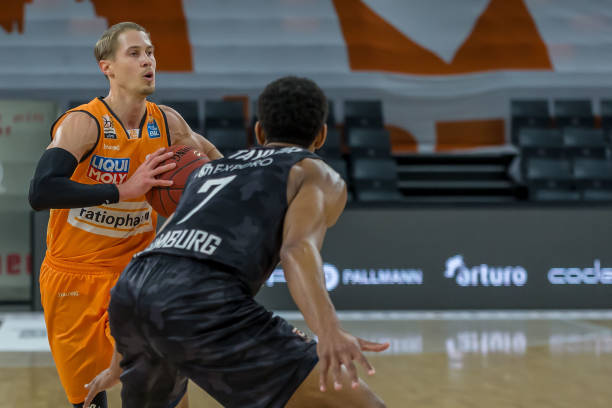 门均展现出 门均展现出